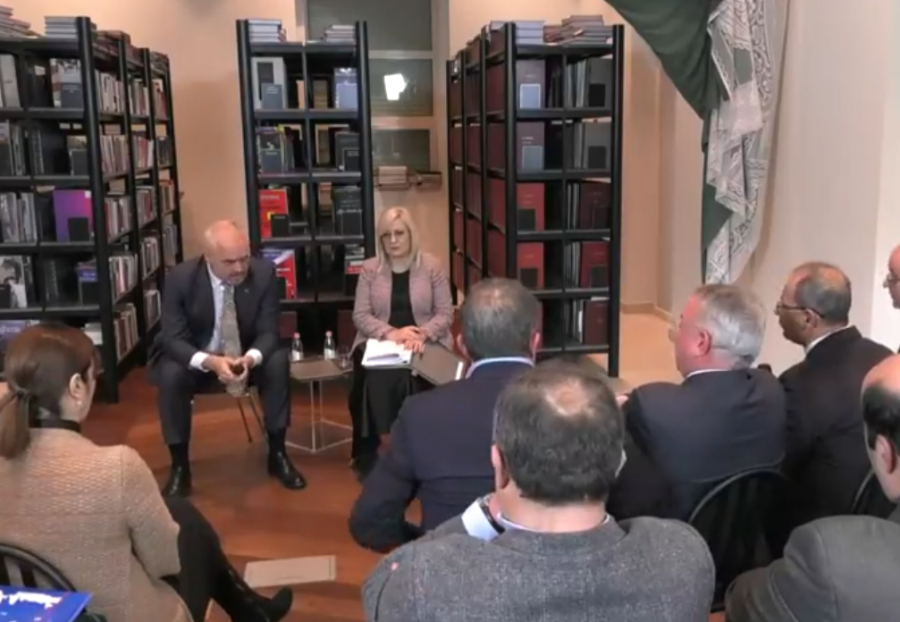 EMRI & FOTO/ Marinari durrsak vdes në anijen e mallrave në Britani, ja çfarë përjetojnë dhe kërkojnë familjarët