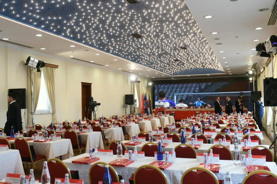 LISTA/ Ja kush voton sot për të zgjedhur Presidentin e ri të FSHF