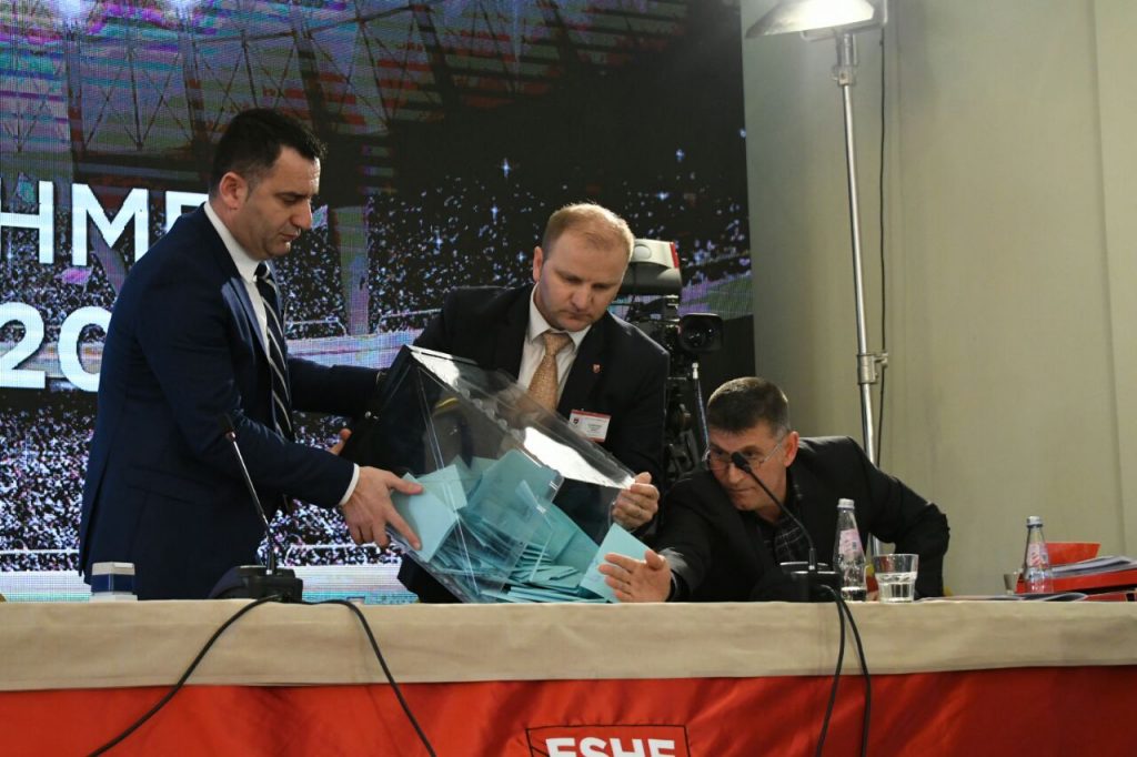 Armand Duka merr shumicë, por jo votat e cilësuara