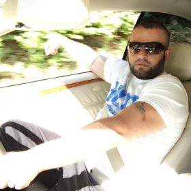 EMRI & FOTO GALERI/ Pogradec, prangoset luftëtari i ISIS, pengmarrës dhe ish-anëtar bande