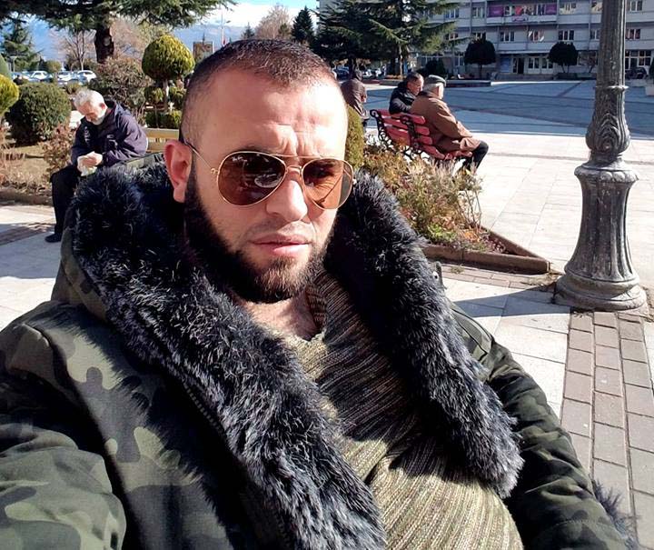 EMRI & FOTO GALERI/ Pogradec, prangoset luftëtari i ISIS, pengmarrës dhe ish-anëtar bande