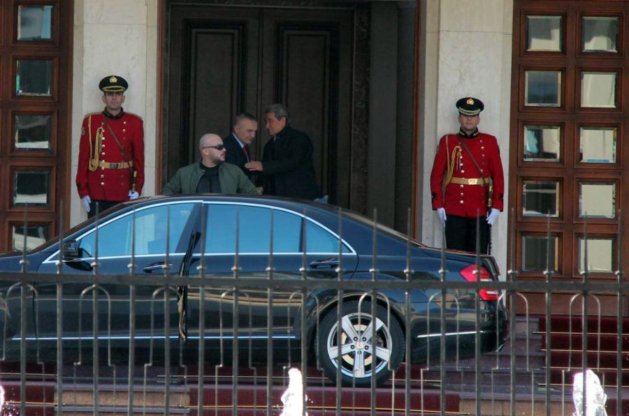 FOTO GALERI/ Marrëveshja me Greqinë, Ilir Meta pret Sali Berishën në Presidencë