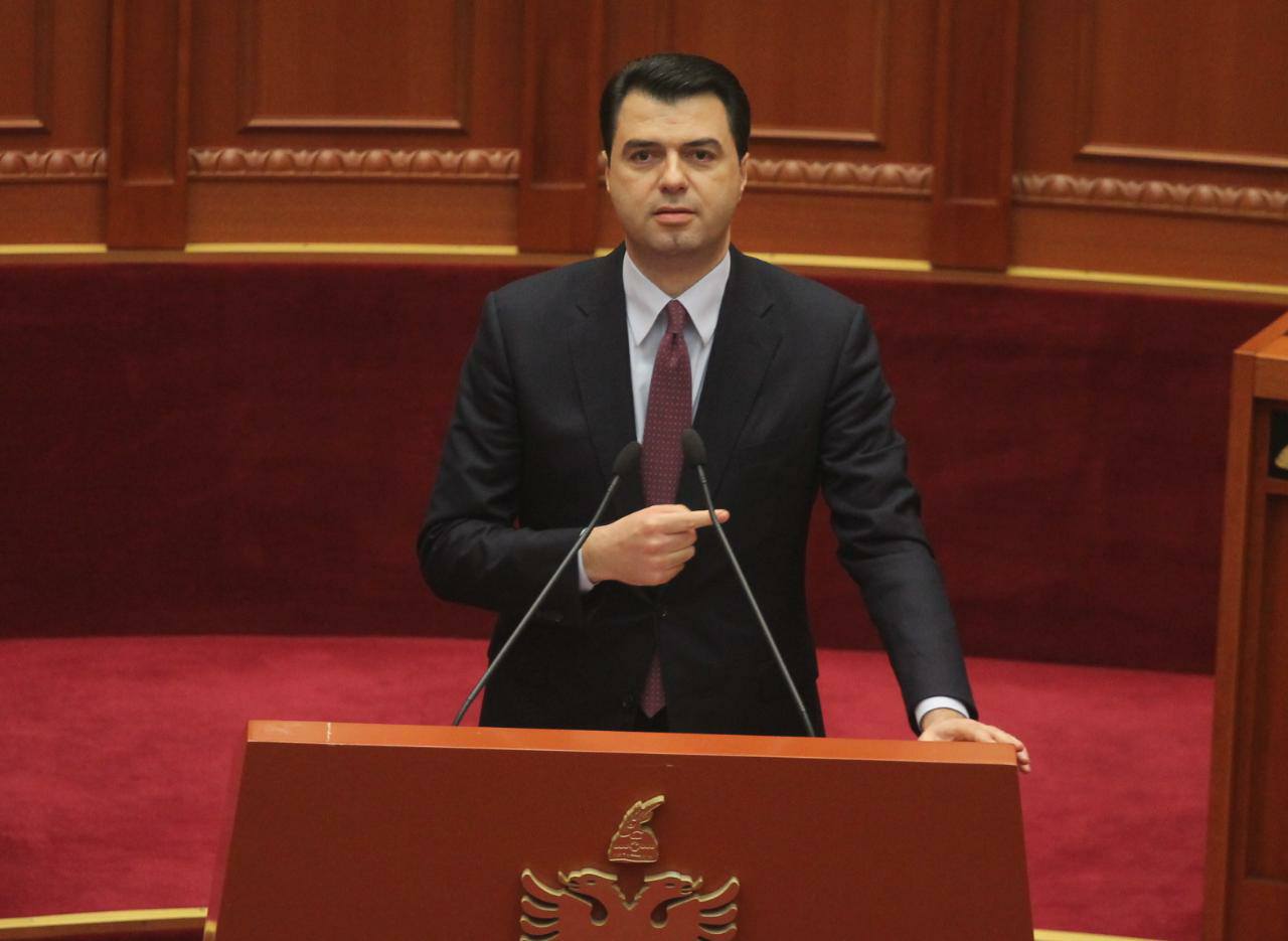 Basha: “Rama 2” një zullum kombëtar, u thotë fermerëve “e dini vetë ku ta fusni prasin e karotën”