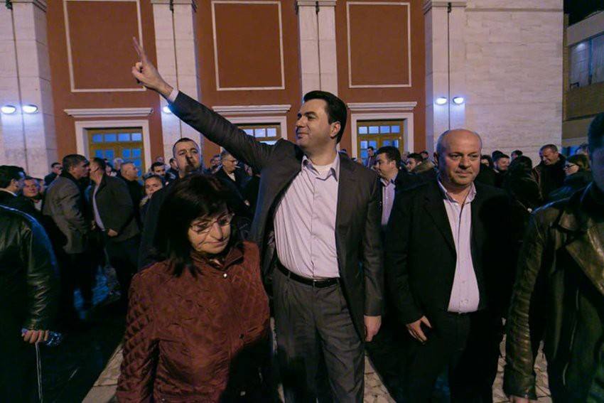 EMRAT/ PD e Vlorës, i përgjigjet Astrit Patozit: Ja pse u përjashtuan tre anëtarët e Kryesisë