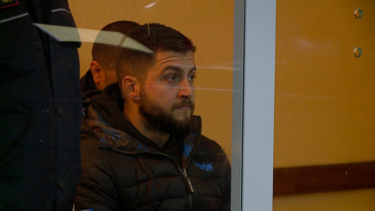 VIDEO LAJM/ Studentët e Juridikut në protestë: Gjonaj ik