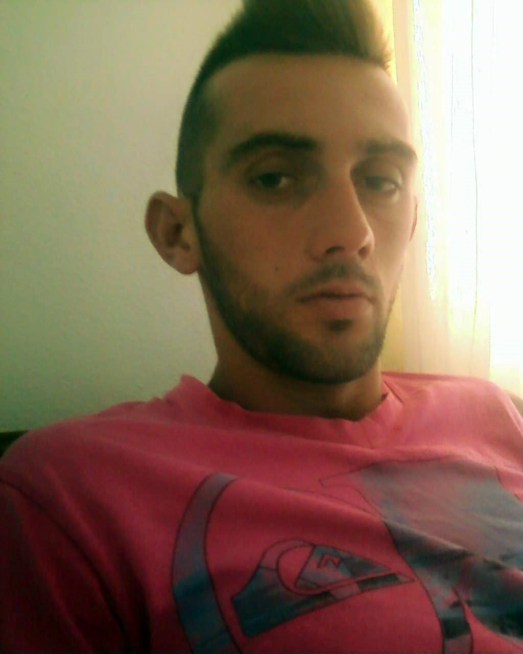 EMRI & FOTO GALERI/ Gjirokastër, arrestohet dy orë pasi u arratis nga Gjykata, ja ku ishte fshehur 24-vjeçari