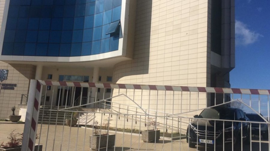 FOTO GALERI/ Kryepolici i ri në ndjekje të Kryeprokurores së re, ja ku ka qenë sot për takim