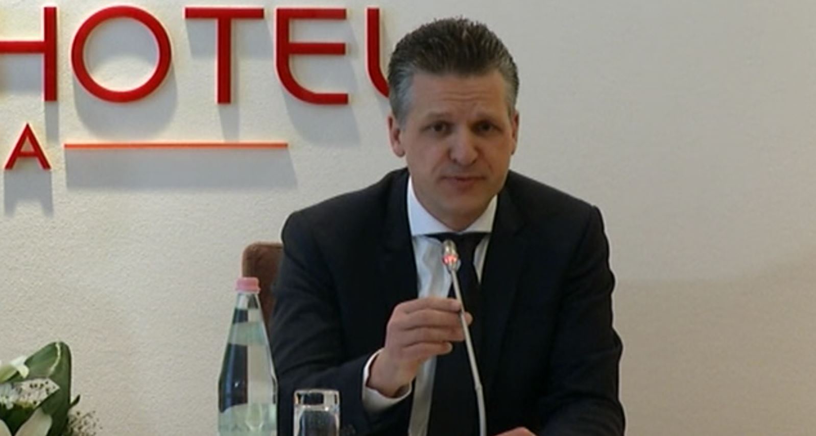 Deputeti i Bundestagut: Ish-ministrit Tahiri duhet t’i ishte hequr imuniteti