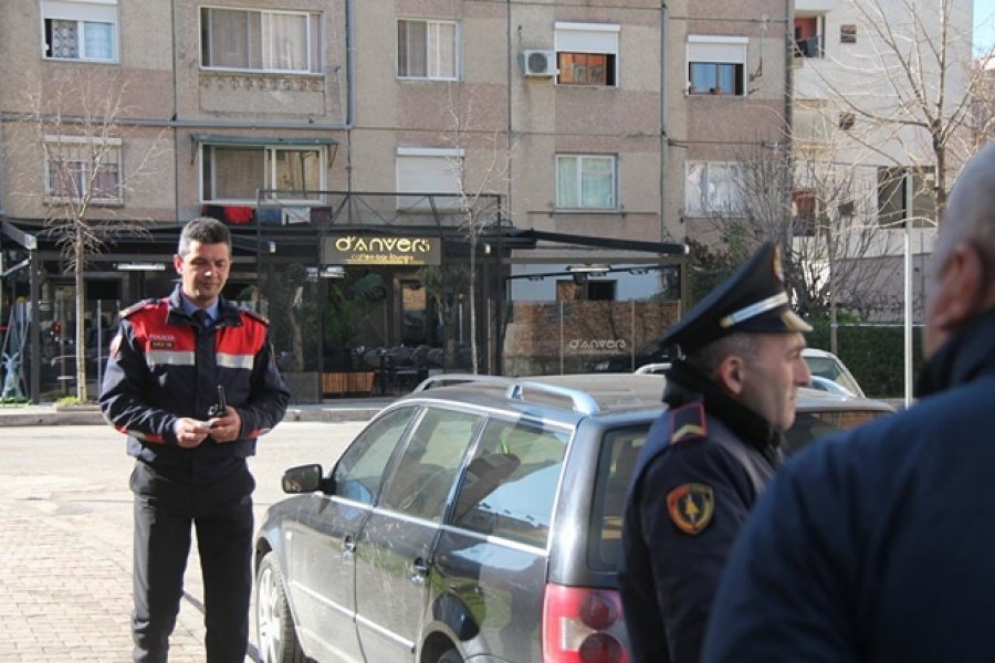 FOTO GALERI/ “lufta” në Selitë, i plagosuri i sotshëm, konflikt të vjetër me bashkëpunëtorin e Emiljano Shullazit