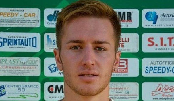 Dy reperë italianë, thikën në qafë futbollistit shqiptar