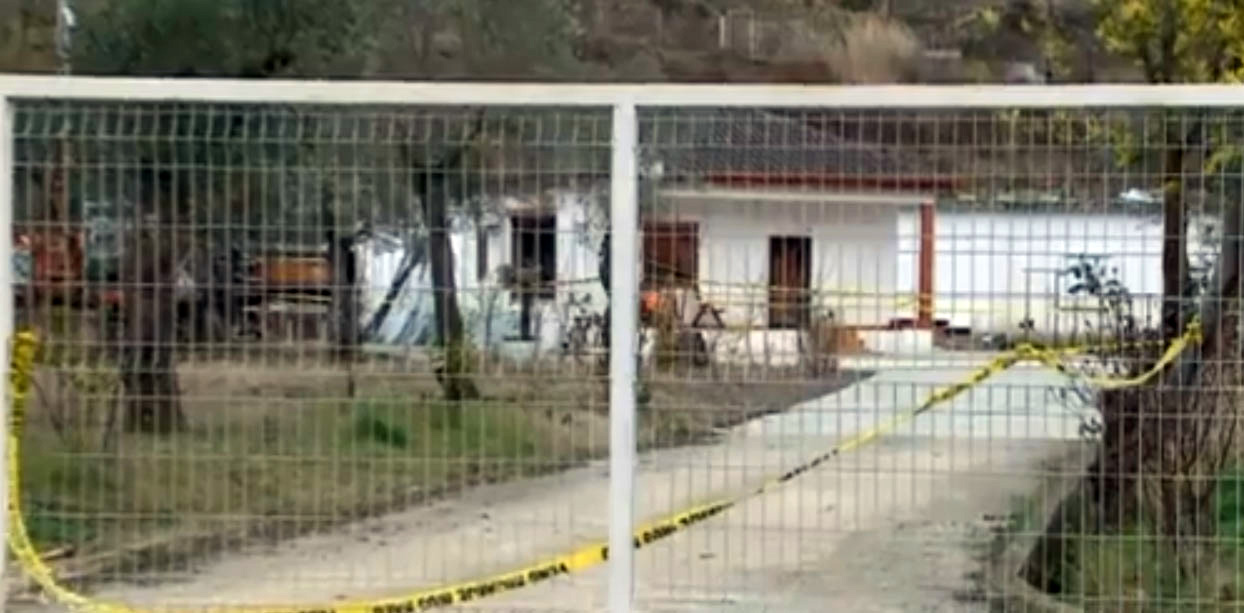 VIDEO & FOTO GALERI/ Në banesën e organizatorit të vrasjes së Devi Kasmit, tunele për të fshehur armatimet