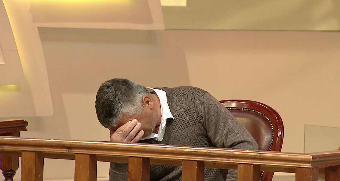 VIDEO/Gruaja divorcon burrin ne mes te emisionit televiziv, arsyeja