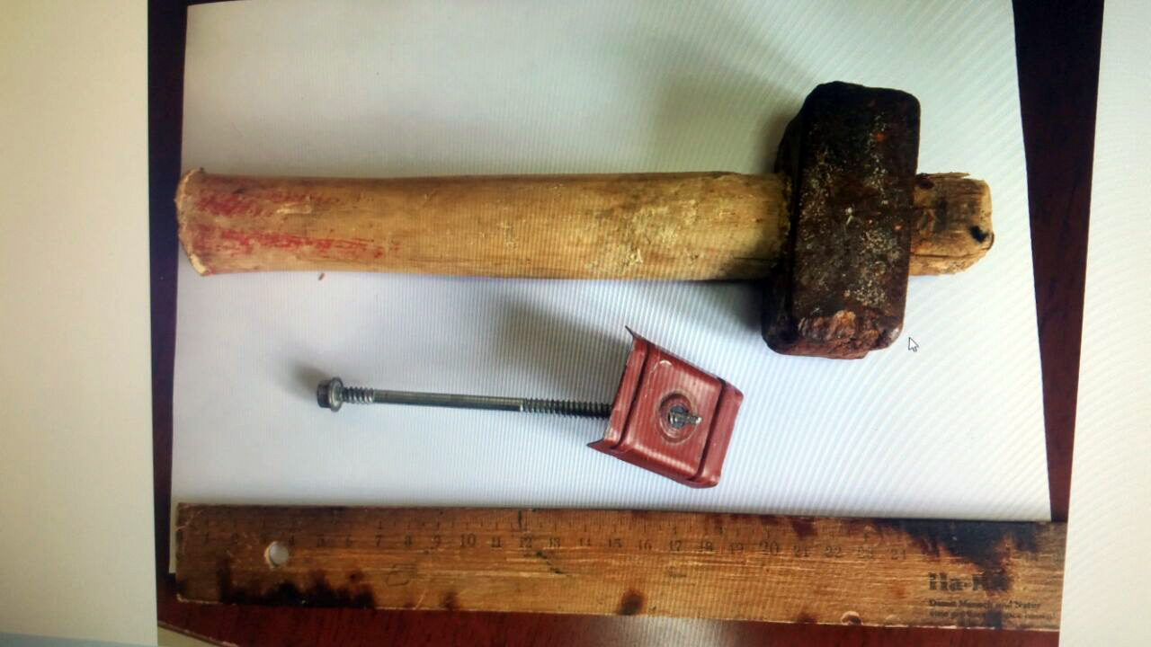 EMRAT & FOTO/ Kavajë, prangosen në flagrancë dy hajdutë, ja vegla “antike” e punës që ju bllokua