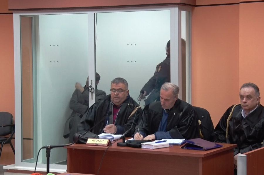 Mbeten në burg Dashamir Gjika dhe Andi Toma, 2 biznesmenë dhe një zyrtar tjeter