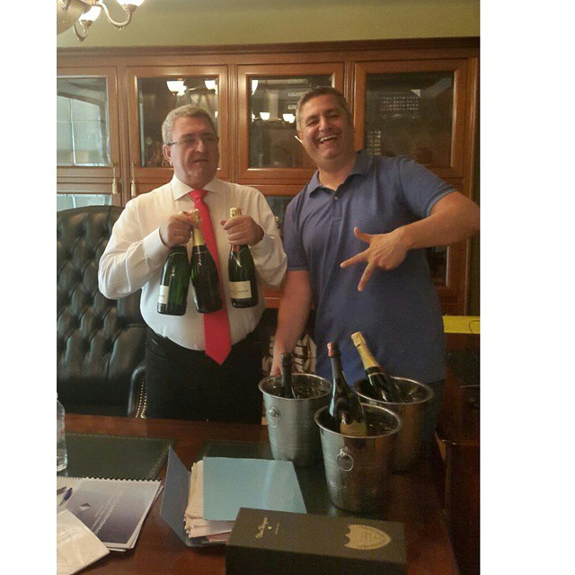 Gazetari: Shakohoxha shiti biletat e ndeshjeve kombëtare që ia dhuroi  Armando Duka