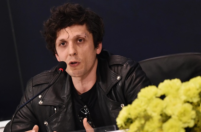 FOTO/ Ermal Meta ka një mesazh për median shqiptare: Kujdes! Po gaboni rëndë…!