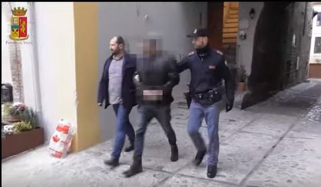 VIDEO & DETAJE/ Itali, shqiptarët paguajnë 20 mijë dollarë për të shkuar në SHBA, FBI godet grupin italo-shqiptarë