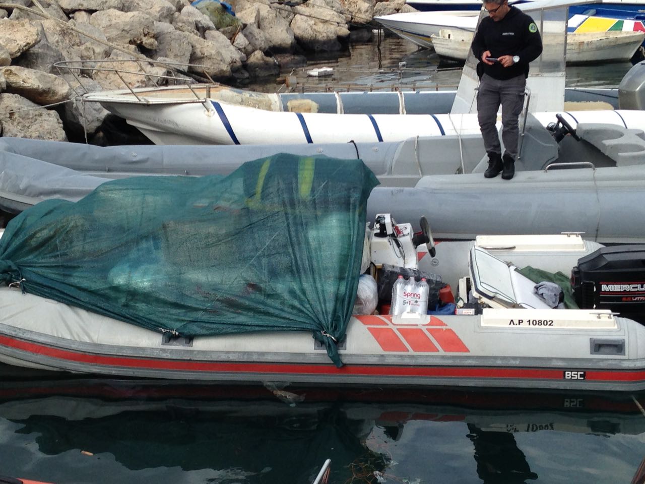 EMRI & FOTO/ Vlorë, digjet makina e biznesmenit, ja çfarë “panë” kamerat e sigurisë