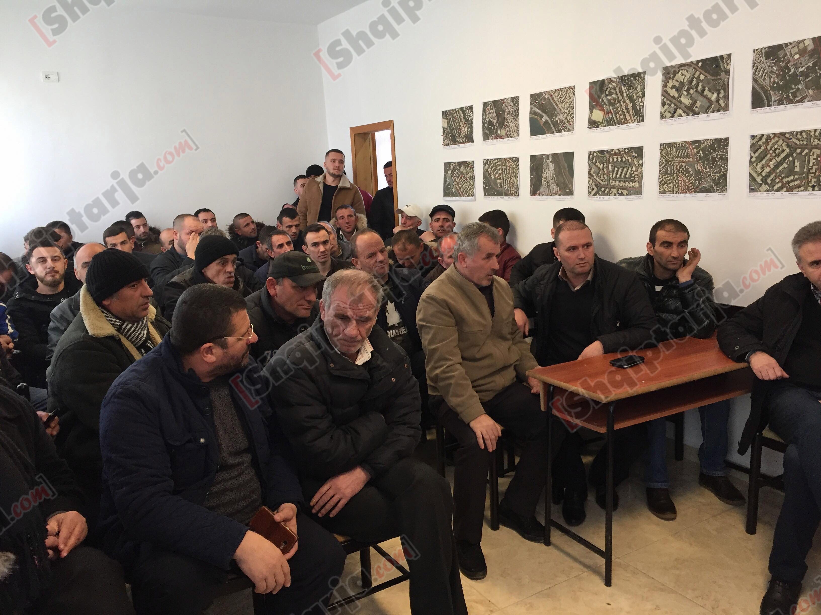 Socialistët në Kukës, në ditën e tretë të urisë