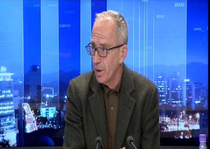 Mark Marku për krizën Universitet-qeveri: Po ndodh kriminalizimi ashtu si në Parlament