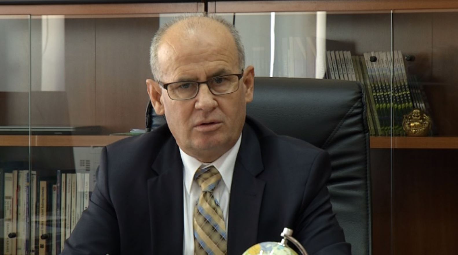 Pagat e pedagogëve, denoncon Rektori: Po ushtrohet presion ndaj stafit akademik