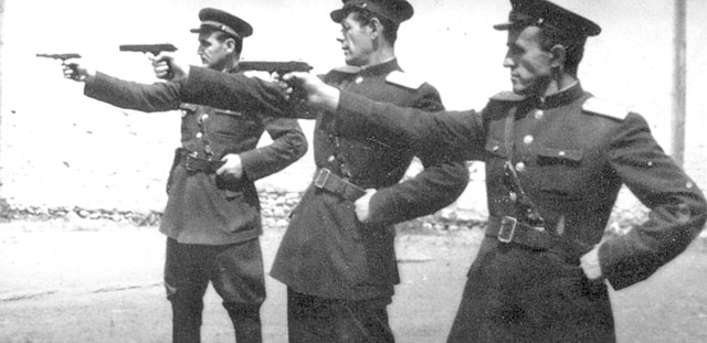 VITI 1959 – DOKUMENTI/ Kuadri injorant përbënte në masën 90 për qind ministrinë e Punëve të Brendshme