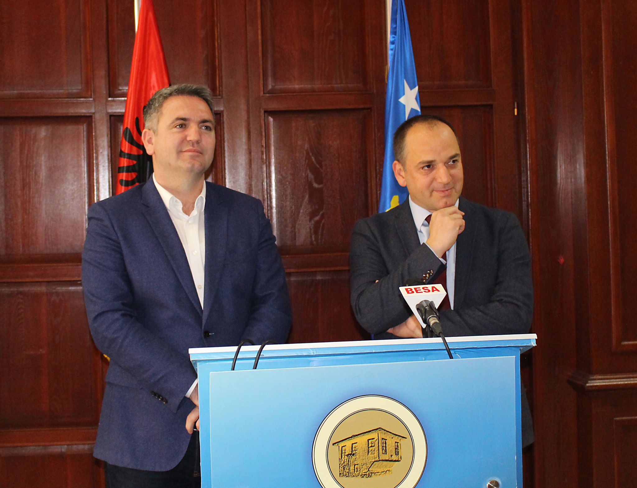 FOTO GALERI/ Taksa i rëndon edhe Prizrenit, kryekomunari dhe homologu i Kukësit: “Rruga e Kombit” humbi misionin