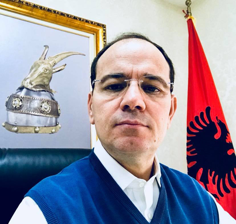 BUJAR NISHANI/ Siguria Kombëtare në rrezik serioz, Shqipëria po kthehet nga hambari  europian i kanabisit në trampolinën mesdhetare të kokainës!