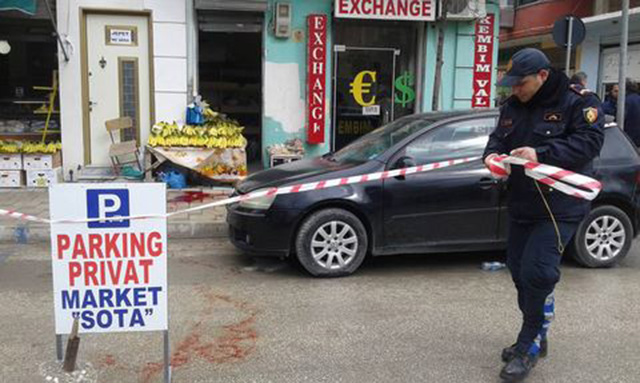 DETAJE/ Grabitja dhe terrori në Fier, kush është 37-vjeçari i cili edhe në qershor 2017 u arrestua për grabitje