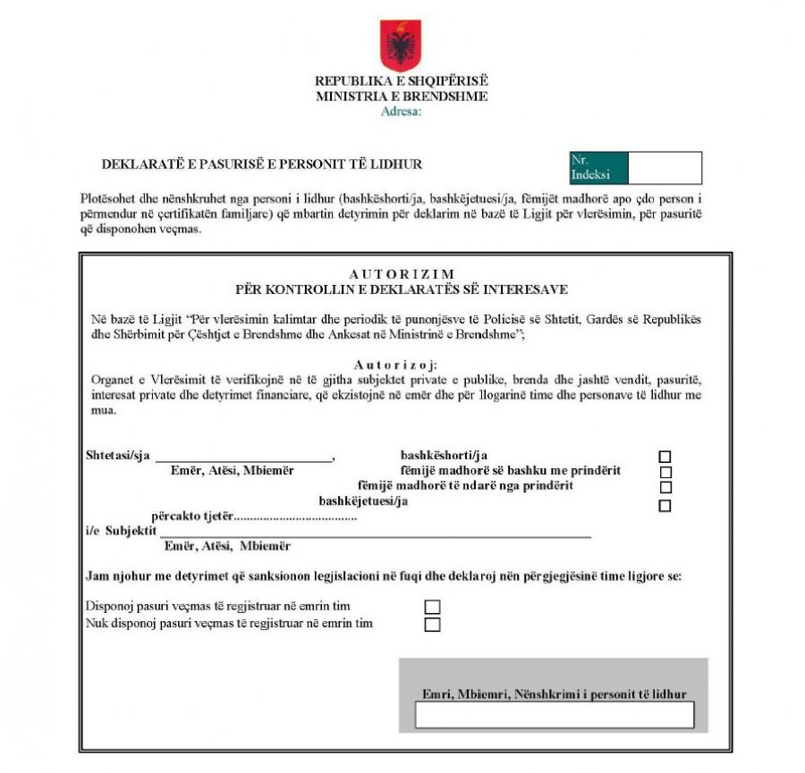 FORMULARI/ Pyetësori ndaj policëve për Vetting-un, vetëm për të dashurat/it nuk i pyesin