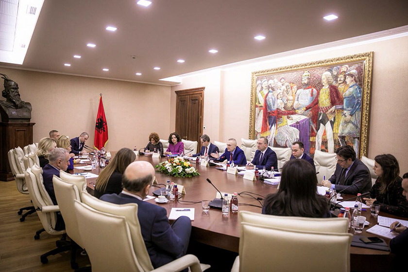 Presidenca njofton zyrtarisht për takimin e Ilir Metës me deputetët e Komisionit të Jashtëm