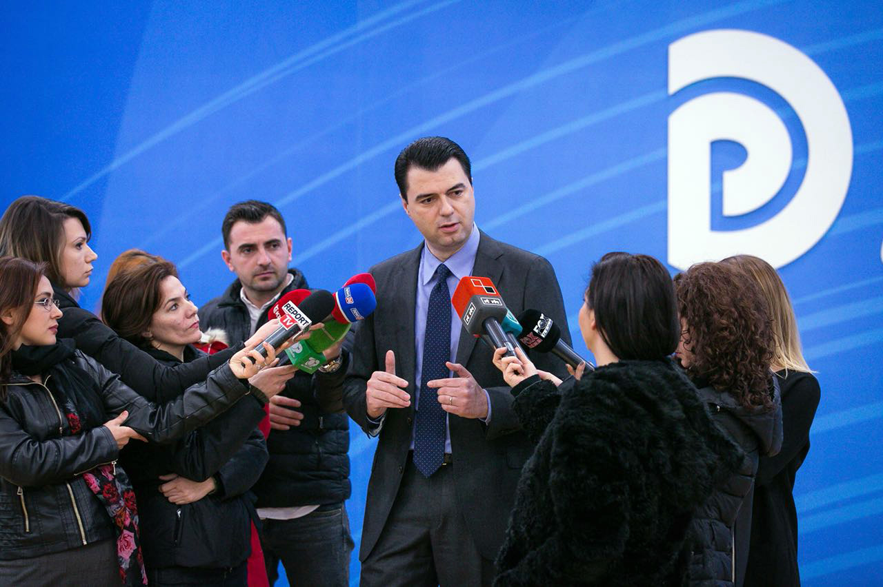 VIDEO/ Basha: Shqipëria eksporton drogë dhe importon plehra