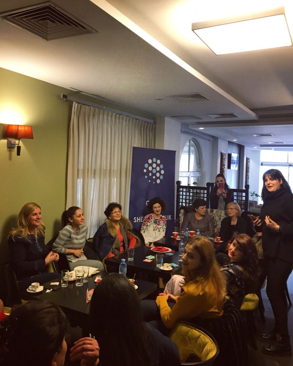 ALARMI & FOTO GALERI/ Studimet e larta për mësuesi dhe ky profesion po braktisen