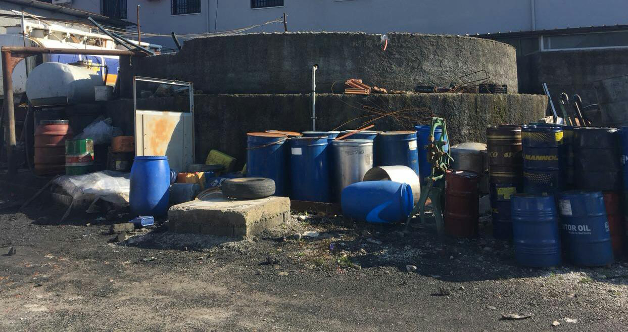 EMRA & FOTO GALERI/ Shkodër, bllokohet punishtja e falsifikimit të ushqimeve, arrestohen tre persona