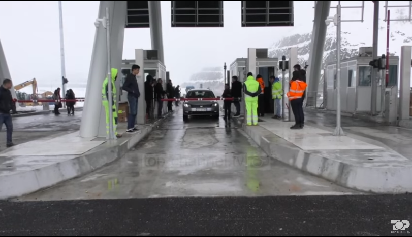 Kukës, të majtë e të djathtë, të gjithë kundër taksës së Rrugës së Kombit