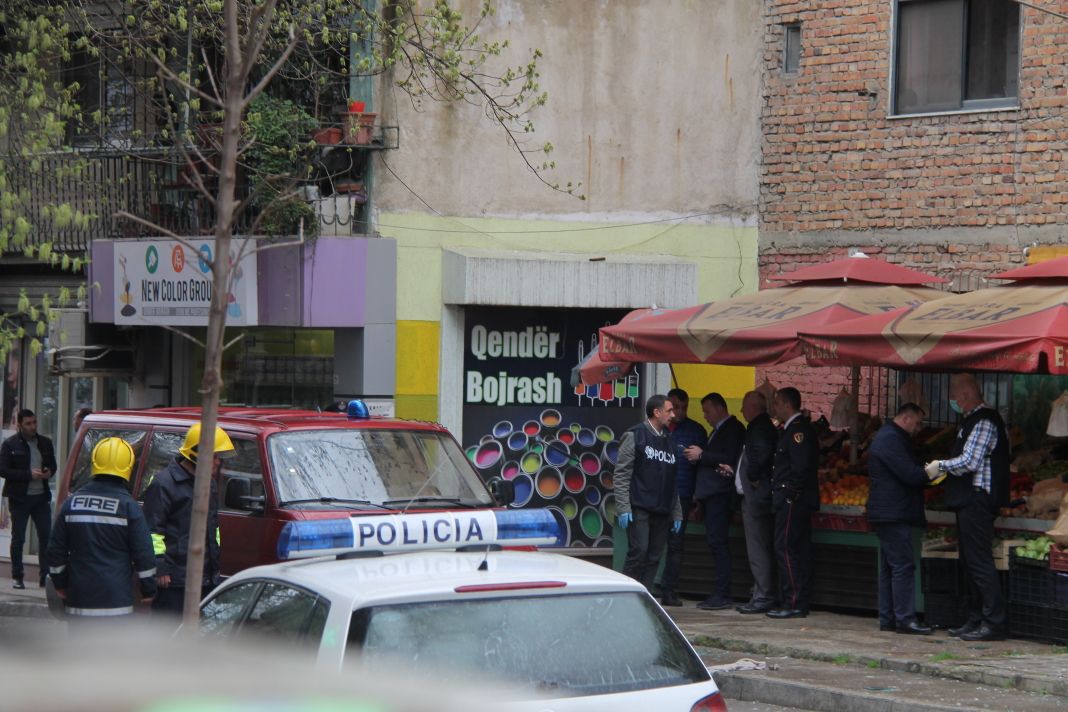 DETAJE/ Shpërthimi te dyqani celularëve, rrëfehet pronari: Më erdhi një pako dhe…