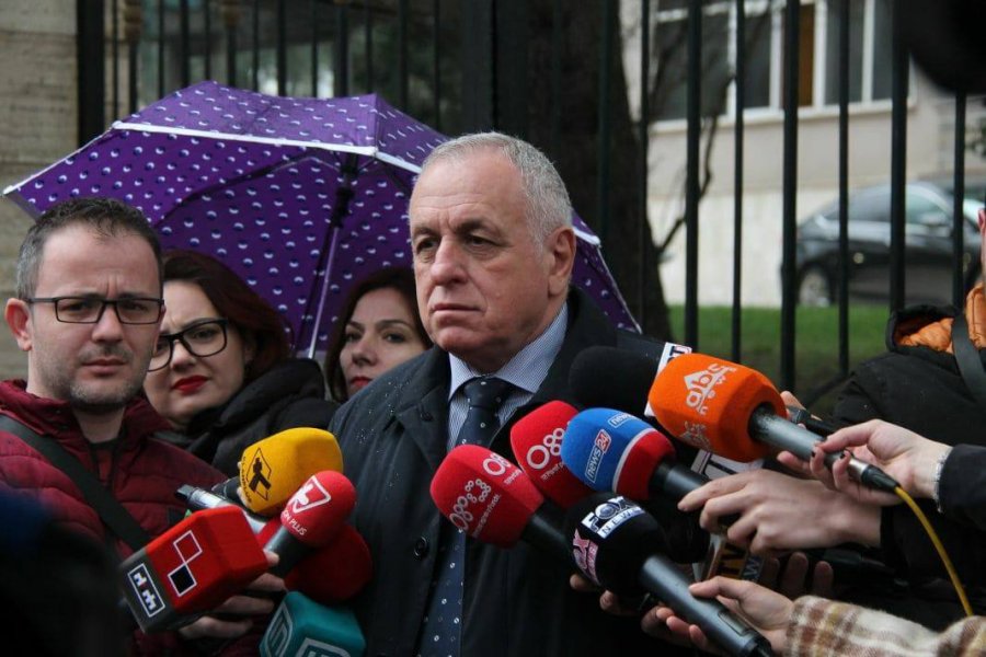 DETAJE/ Takimi deputetëve në Presidencë ja ku ndahen mazhoranca dhe opozita