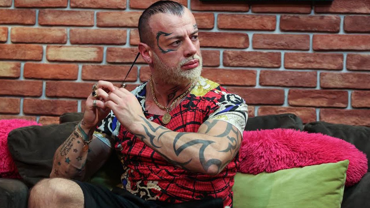 Vali Corleones “i ikën truri”, kërcënon prindërit dhe policinë, përfundon në psikiatri