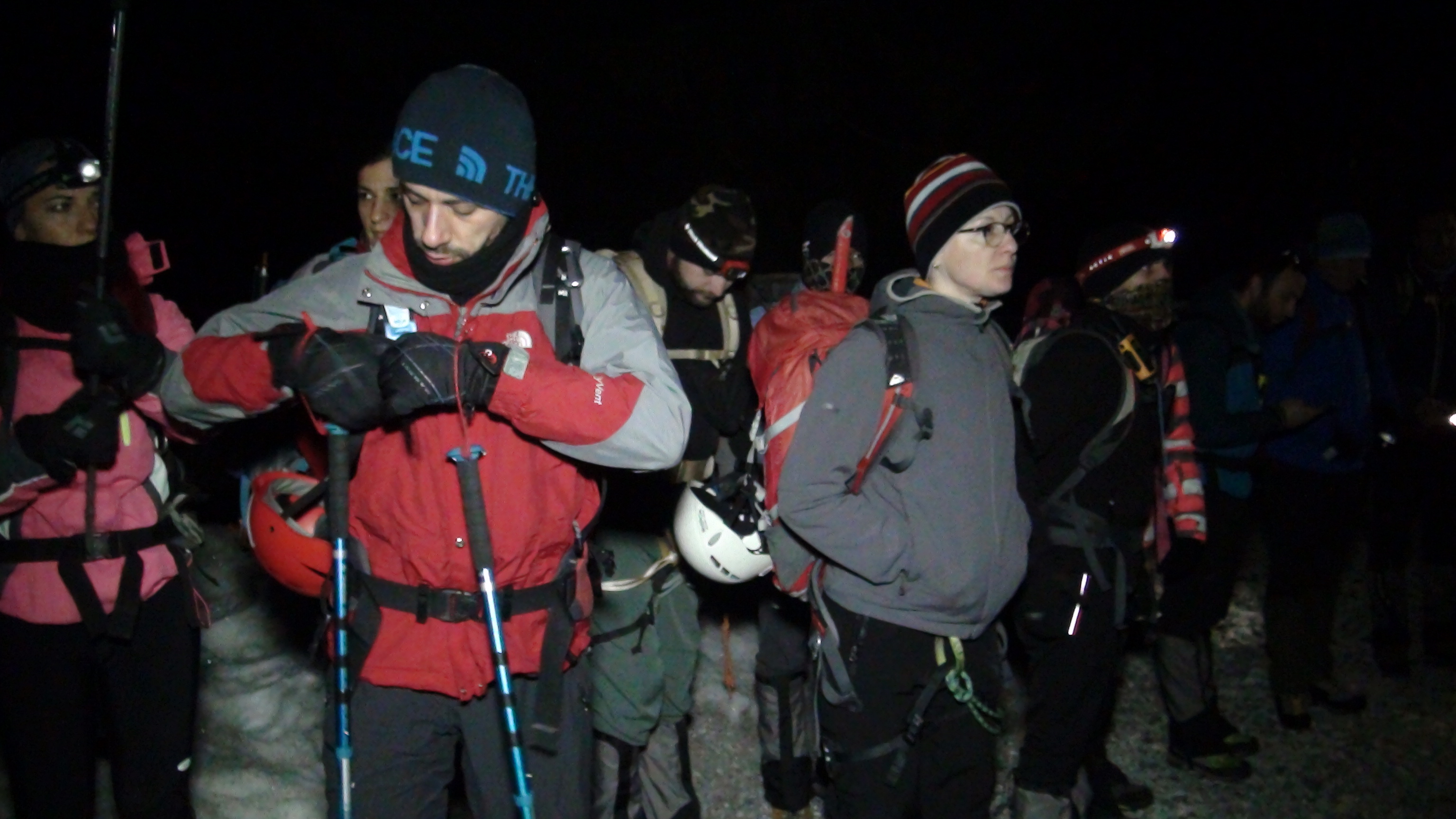 EMRI & FOTO GALERI/ Alpinisti 15-vjeçar, “pushton” bjeshkët e Valbonës