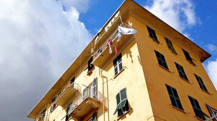 Po bënte dicka kur ra nga ballkoni shqiptarja në Itali