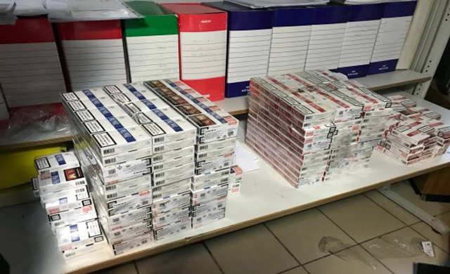 Rinas, 7 tajvanezë kapen me 110 steka cigare kontrabandë