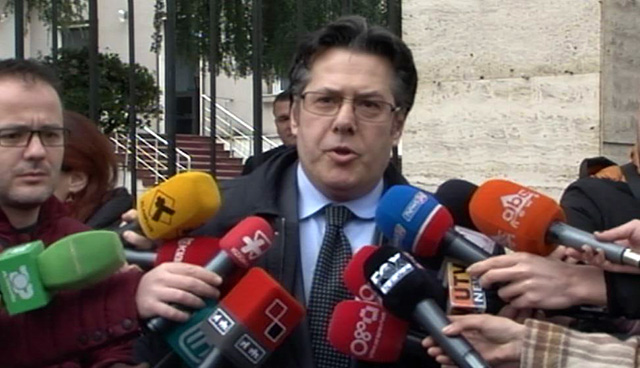 FOTO GALERI/ Kufiri Detar me Greqinë, përfundon takimi i deputetëve me Metën, ja për çfarë diskutuan dhe u dakordësuan