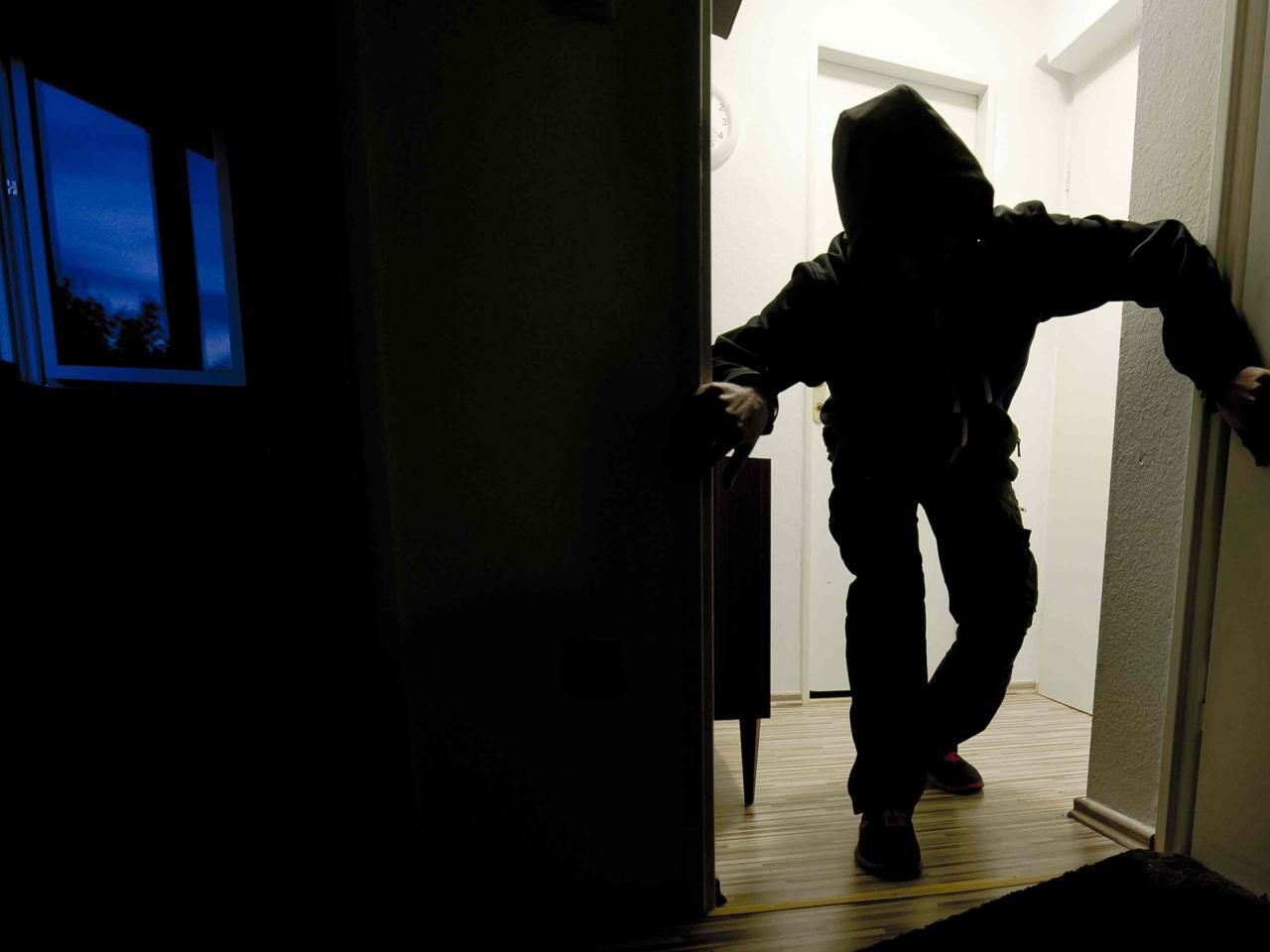 “Teston” urdhër-mbrojtjen e Gjykatës, i hyn sërish në shtëpi kunatës