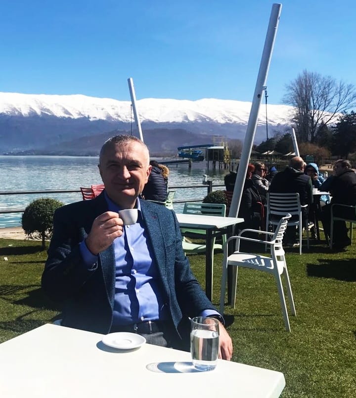 Meta, vetem per nje kafe ne Pogradec?