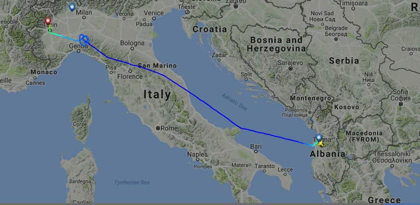 LAJMI I FUNDIT/Flyernest, merr “peng” 120 shqiptare!!!