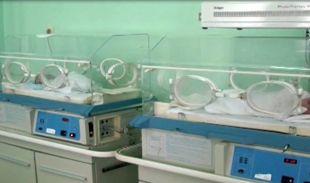 TRAGJEDIA & DETAJE/ Kukës, vdes nëna e foshnja në maternitet, flasin familjarët: La 6 jetimë, duam të zbardhet e vërteta