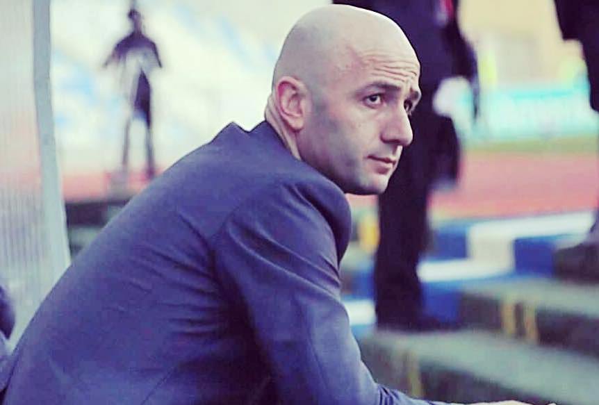 U sulmua me thikë, flet trajneri i Tiranës: Jam i tronditur…