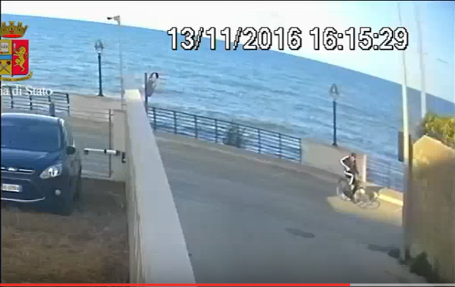 VIDEO & EMRA/ Dëshmia e gruas “fundos” fierakun që mbyti të ëmën e pronarit me qese