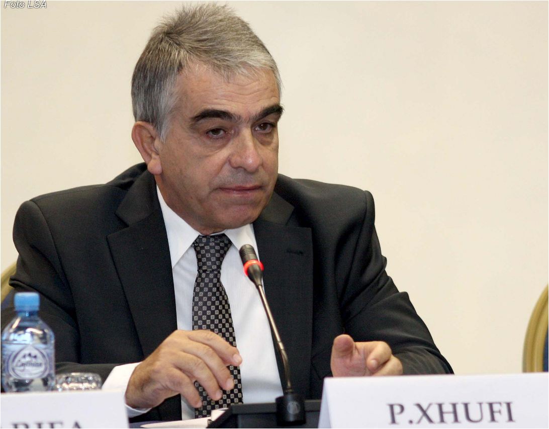 “Xhufi baba u dekorua nga jugosllavët”