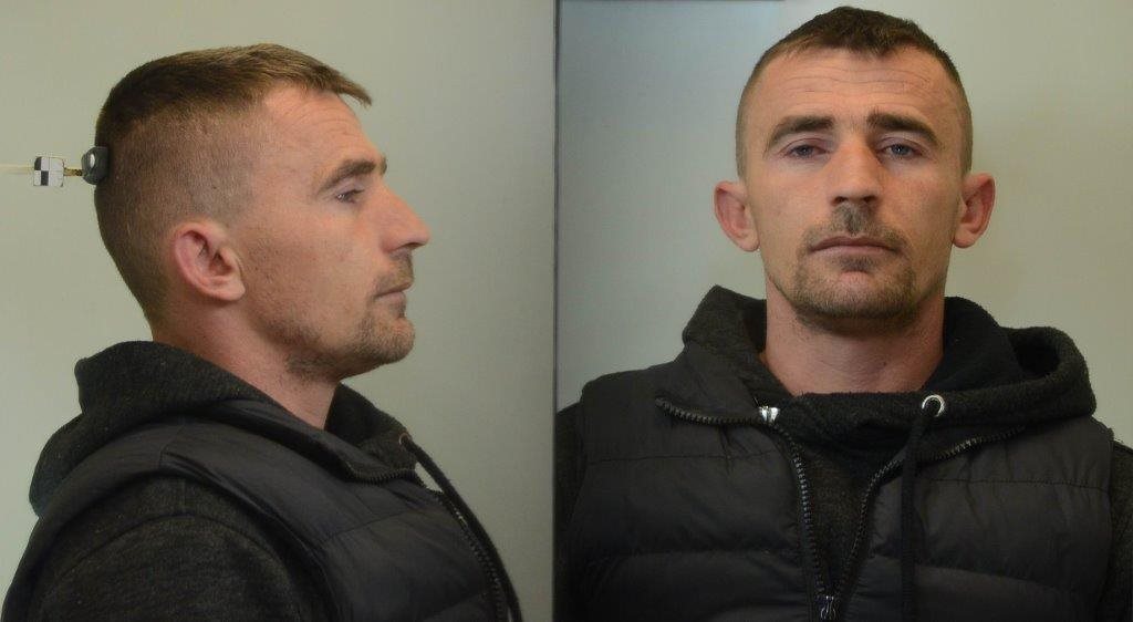 FOTO & EMRA/ Greqi, këta janë shqiptarët e arrestuar, përdhunuan për 12 orë greken në sy të nënës